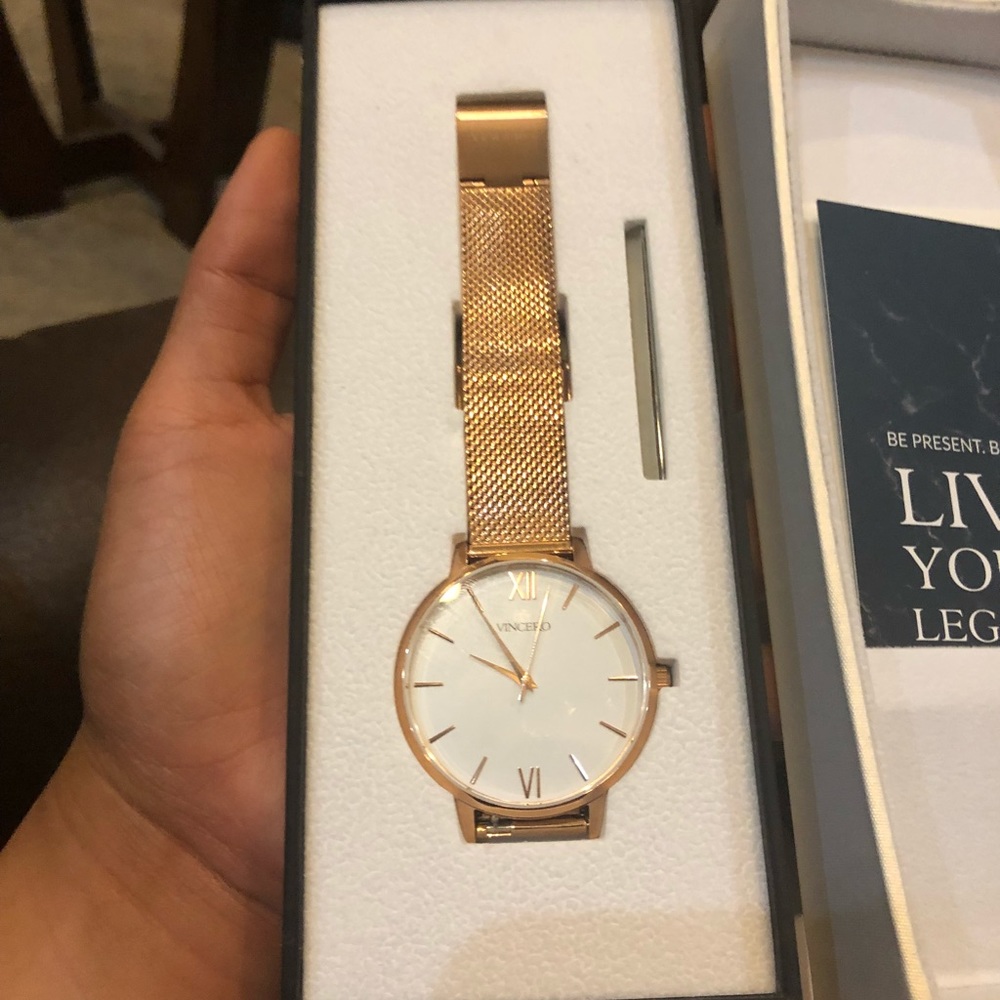 [REDUCED-BRAND NEW] Vincero Rose Gold+ White Watch